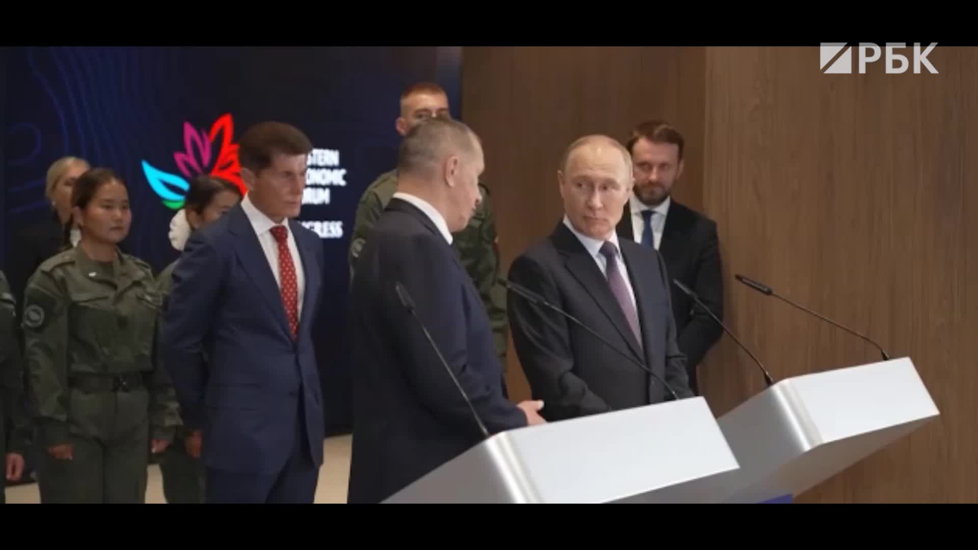Путин открыл новый международный терминал аэропорта в Хабаровске