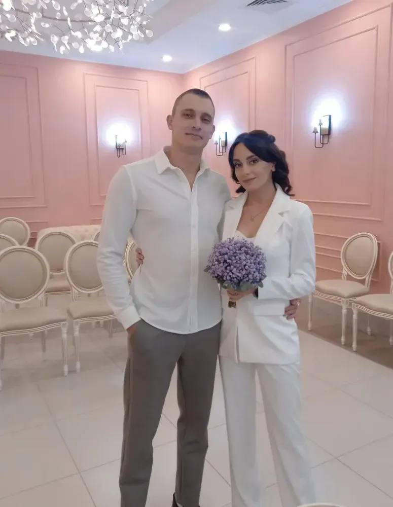 Десятки пар создали семьи в Амурской области в красивую дату Амурчан привлекла зеркальная дата 25 11 25 25 ноября 2025 года стало популярной датой для регистрации браков в Амурской области В этот день было создано 40 семей рассказали в пресс службе управления ЗАГС Амурской области Красивая зеркальная дата 25 11 25 привлекла внимание множества пар решивших заключить брак В управлении ЗАГС молодоженам пожелали ярких чувств таких же как солнце над нашим краем Фото пресс службе управления ЗАГС Амурской области ТЕЛЕПОРТ РФ здесь все об Амурской области  Мы в МАХ  Написать нам