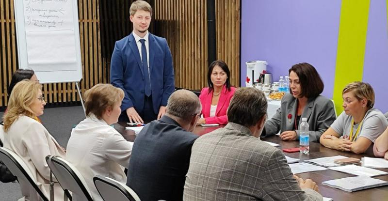 Камчатка запускает новые меры по повышению рождаемости В Петропавловске-Камчатском продолжается важная сессия, где обсуждают, как улучшить демографическую ситуацию в регионе, сообщает «Камчатка Сегодня». Агентство стратегических инициатив АСИ собрало экспертов, чиновников и специалистов из разных сфер. С 11 по 12 августа они ищут решения, чтобы камчатские семьи стали более благополучными и многодетными. Подписаться Прислать Чат