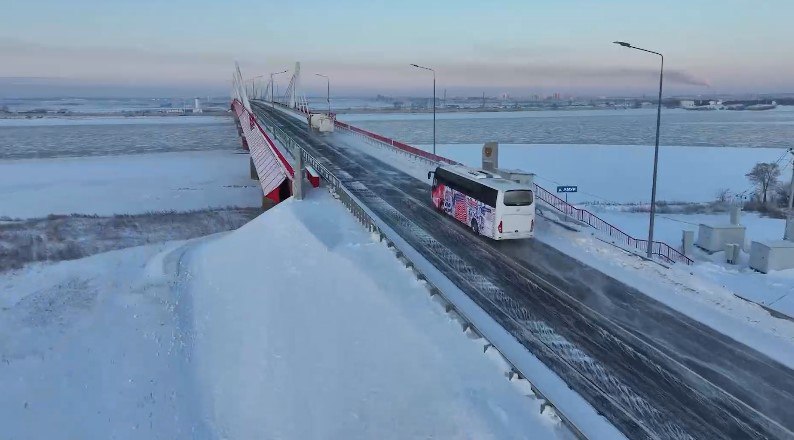 Выходные дни в работе пунктов пропуска на границе с Китаем Как сообщает амурский минтранс канцелярией по управлению пунктами пропуска провинции Хэйлунцзян определен распорядок их работы на китайской стороне в дни Праздника Весны в Поднебесной         С 16 по 19 февраля автомобильные пункты пропуска Хэйхэ Кани Курган и смешанный пункт пропуска Хэйхэ Благовещенск работать не будут Пассажирам при планировании путешествия в Китай или возвращении в Россию рекомендуют обратить особое внимание на нерабочие дни пунктов чтобы избежать неудобств и задержек Компаниям перевозчикам рекомендуют заранее скорректировать планы поездок и поставок товаров С 20 февраля международные перевозки возобновятся с 8 00 часов по амурскому времени Подписывайтесь на новости Амурской области в МАХ