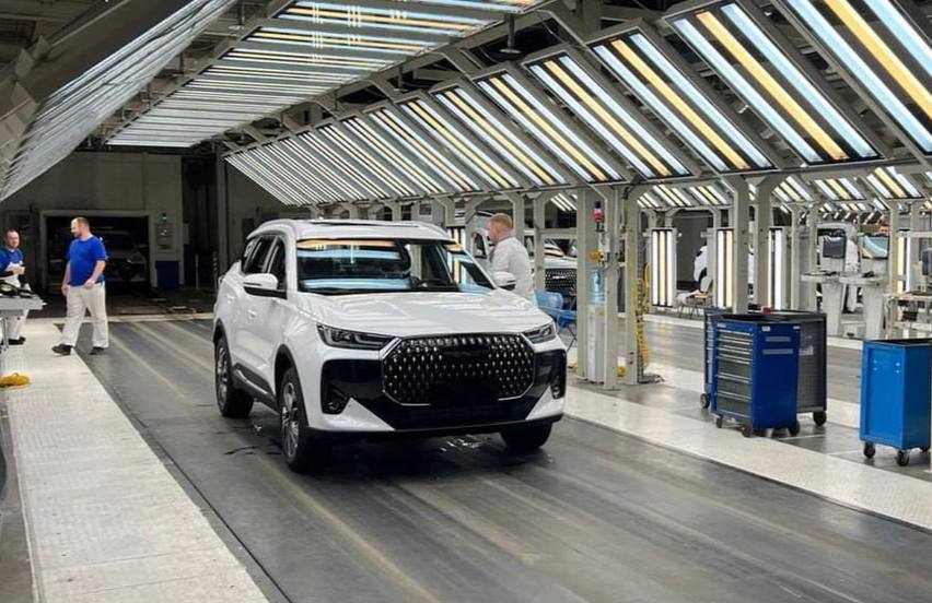 Минпромторг к 2035 году 80 автомобилей на рынке будут российскими Замминистра промышленности Альберт Каримов заявил что к 2035 году доля отечественных машин на российском рынке достигнет 80 По его словам это вполне реализуемая задача Под отечественными брендами подразумеваются не только российские марки но локализованные автомобили производимые на российских заводах autonews youtube