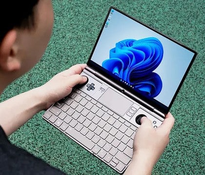 GPD представила карманный ноутбук Win Max 2 2025 на базе Ryzen AI 9 HX 370 — цена и характеристики  Компания GPD анонсировала обновленную версию своего карманного ноутбука Win Max 2, построенную на базе новейшего мобильного процессора Ryzen AI 9 HX 370. Новинка получила сенсорный экран с диагональю 10,1 дюйма и металлический корпус из алюминиево-магниевого сплава.  Читать далее