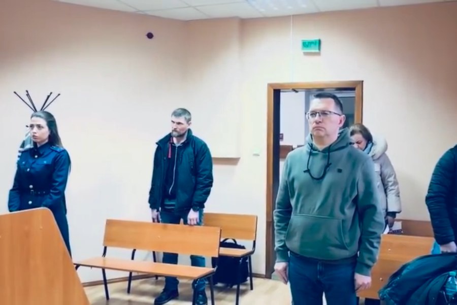 В Новосибирске топ менеджера Росатома арестовали по делу о взятке Железнодорожный районный суд Новосибирска заключил под стражу Михаила Метелкина директора бизнес направления АО ТВЭЛ Топ менеджер обвиняется в даче взятки в размере 950 000 рублей коммерческому директору ПАО Новосибирский завод химконцентратов Подробнее читайте по ссылке     INFOPRO54 Источник фото A Petrova Управление Судебного департамента в Новосибирской области