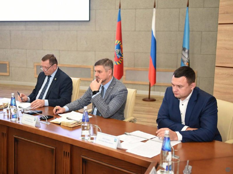 Депутат Струченко Изменение Правил благоустройства Барнаула обсудили с профильными службами администрации города и районов Подробности по ссылке   t me barnaul org 31771