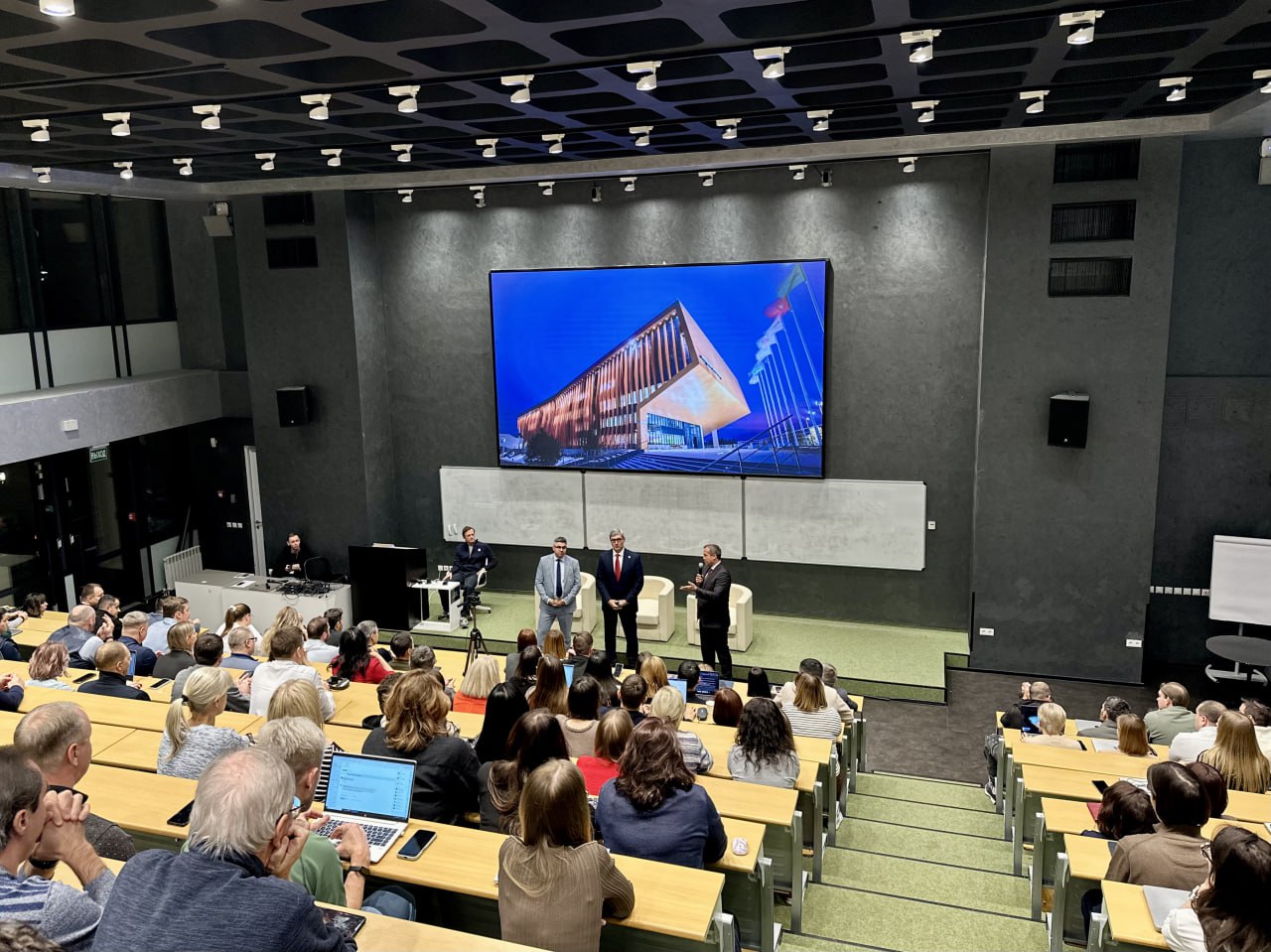 2 декабря новым директором университета станет Дмитрий Вандюков Он работает над развитием инновационного центра Иннополис с 2016 года