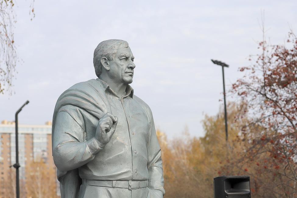 Бугаков парк открыт в следующем году вторая очередь Всех кто участвовал в создании нового благоустроенного пространства поблагодарил Председатель Законодательного Собрания Новосибирской области Андрей Шимкив Подробнее читайте на сайте zsnso ru