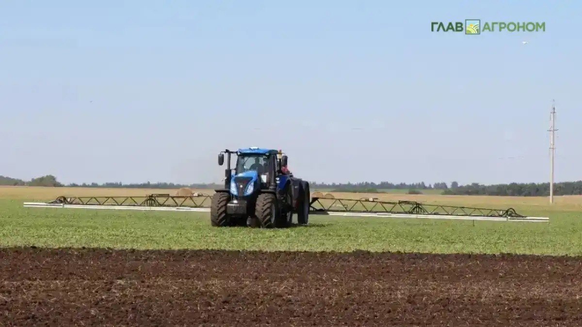 Повышение штрафов за неправильное обращение с пестицидами одобрили в Комитете Госдумы Комитет Госдумы по госстроительству и законодательству рекомендовал принять в первом чтении законопроект о повышении штрафов за нарушения при обращении с пестицидами и агрохимикатами Решение комитета 10 ноября опубликовано в электронной базе палаты Отметим что ранее данный законопроект получил положительный отзыв от Правительства РФ Что предлагается в документе Рассказываем