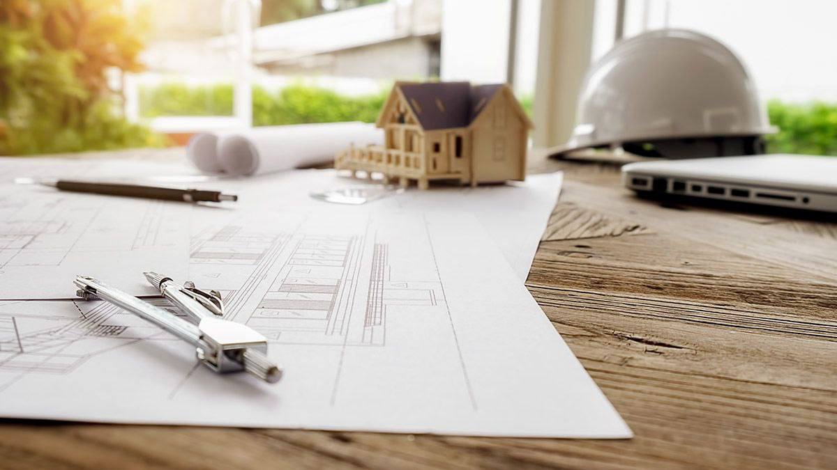 Домклик запустил два сервиса для рынка ИЖС В пилотном режиме работает платформа ДомкликСтрой для сопровождения строительства частных домов она позволяет отслеживать этапы работ и рассчитываться через эскроу Полный запуск ожидается в 2026 году  Также запущен сервис Кадастровые работы с Домклик Он помогает оформить дом на кадастровый учет и зарегистрировать право собственности Регистрация занимает до 10 дней на данный момент услуга доступна в 17 регионах Подробнее в материале Ведомости Капитал