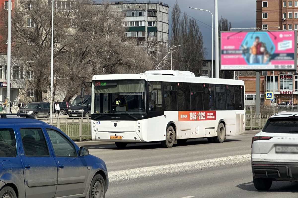В Липецке меняют расписание междугородних автобусов в праздничные дни В период 1,2 и 8,9,11 мая большинство маршрутов будут работать по выходному/субботнему графику. Кроме того, временно будут отменены некоторые рейсы. ↗ Прислать новость Подписаться