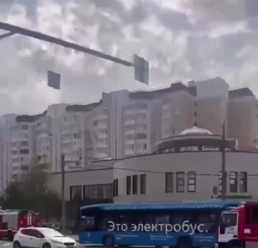 ДТП в Москве: женщина погибла в результате наезда электробуса