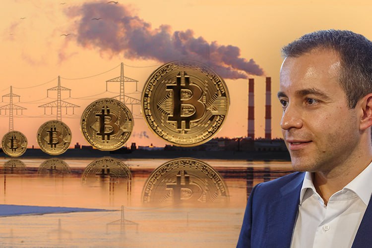 Николай Никифоров экс министр связи через свою компанию Иннополис Тех приобрел Дорогобужскую ТЭЦ в Смоленской области Ранее он купил Тутаевскую ПГУ в Ярославской области Эти электростанции будут использоваться для майнинга криптовалют Мощность его Дорогобужской ТЭЦ составляет до 160 МВт после модернизации Общая мощность майнинговых площадок Никифорова 210 МВт Его компания майнит около 2 биткоинов в день В 2024 году Николай Никифоров сообщал что Иннополис Тех заключил договор с азиатским производителем серверов для майнинга криптовалют Bitmain контракт на поставку оборудования общей мощностью 3 EH экзахэш и энергопотреблением 48 МВт Свою долю на мировом рынке он оценивает в 0 3 после же покупки и модернизации Дорогобужской ТЭЦ эта доля должна увеличится до 1 3 geonrgru YouTube sponsr ru