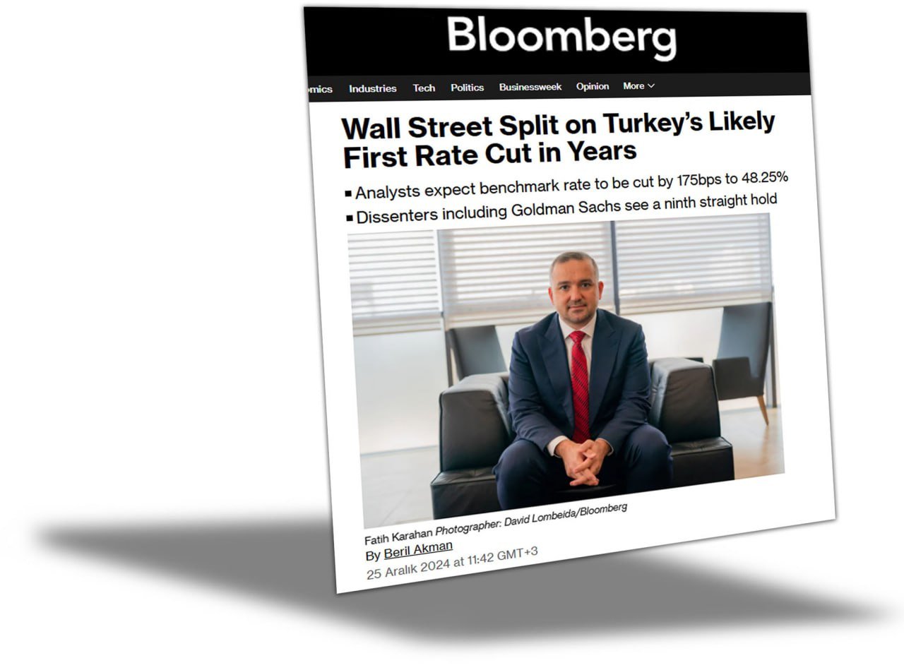 Bloomberg пишет, что Центральный банк Турции, вероятно, впервые за почти два года снизит ключевую процентную ставку. Ожидается снижение ставки на 175 базисных пунктов  средняя цифра ожидания  до 48,25%. Но мнения аналитиков разделились: JPMorgan и Deutsche Bank ожидают снижение на 150 б.п., а Citigroup и Bank of America предполагают 250 б.п.    Несмотря на то, что глава турецкого ЦБ Фатих Карахан ранее подогревал ожидания снижения ставок, уровень инфляции остается высоким 47,1% [и месячная инфляция ускорилась в ноябре], что усложняет политику ЦБ. Некоторые аналитики считают, что центральный банк примет дополнительные меры, такие как сужение процентного коридора, чтобы смягчить реакцию рынков.  Инфляционные ожидания домохозяйств и бизнеса остаются повышенными, а недавнее повышение минимальной заработной платы на 30% в 2025 году поддерживает прогнозы о постепенном снижении ставок. В целом, ожидается, что банк продолжит осторожную денежно-кредитную политику.