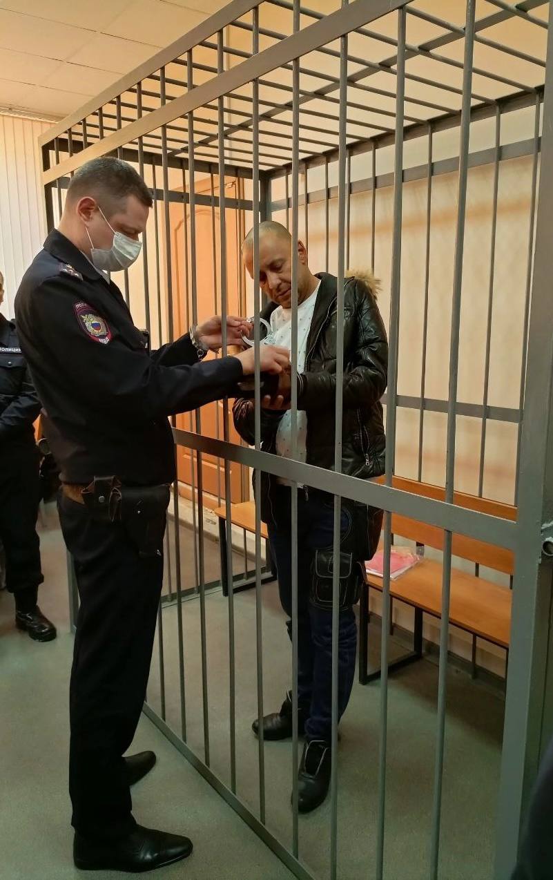 Суд не смог избрать меру пресечения Николаю Ермакову обвиняемому в организации покушения на убийство бывшей жены Медиаменеджеру продлили срок задержания на 72 часа justmediaru