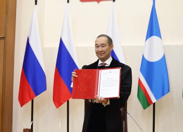 В Якутии объявили о проведении третьего десятилетия Олонхо 25 ноября на церемонии вручения стипендий олонхосутам запевалам осуохая кузнецам и народным мастерам глава Якутии Айсен Николаев подписал распоряжение о проведении третьего десятилетия Олонхо в республике Подробнее читайте по ссылке Фото sakha gov ru yk24 ru в MAX Telegram ВК VK Видео