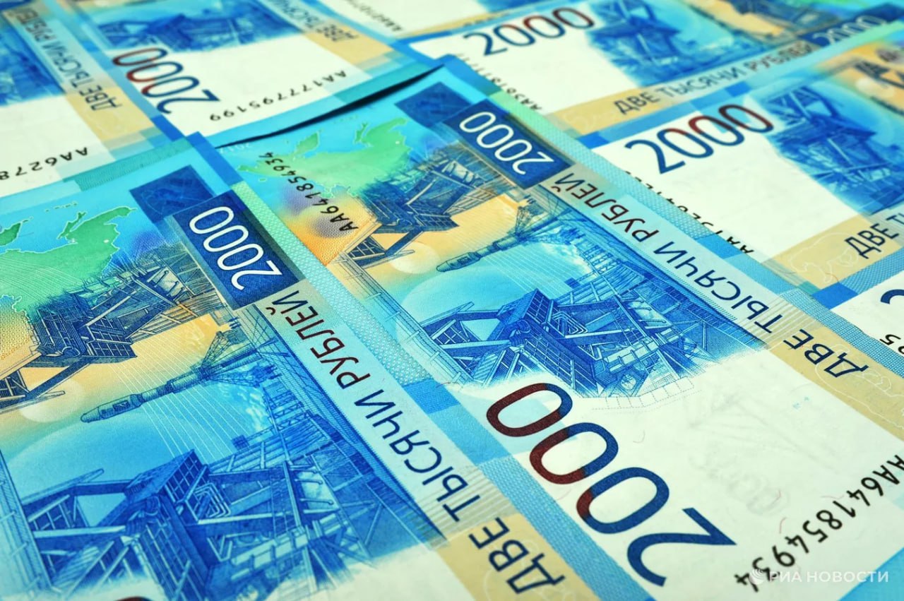 Российские банки существенно нарастили объем выдачи образовательных кредитов за учебный сезон 2025 года рассказали РИА Новости в крупнейших банках Чаще всего 60 образовательные кредиты берут студенты бакалавриата 25 магистратуры 10 специалитета остальные 5 аспиранты и слушатели научных программ Подписаться на РИА Новости экономика Все наши каналы