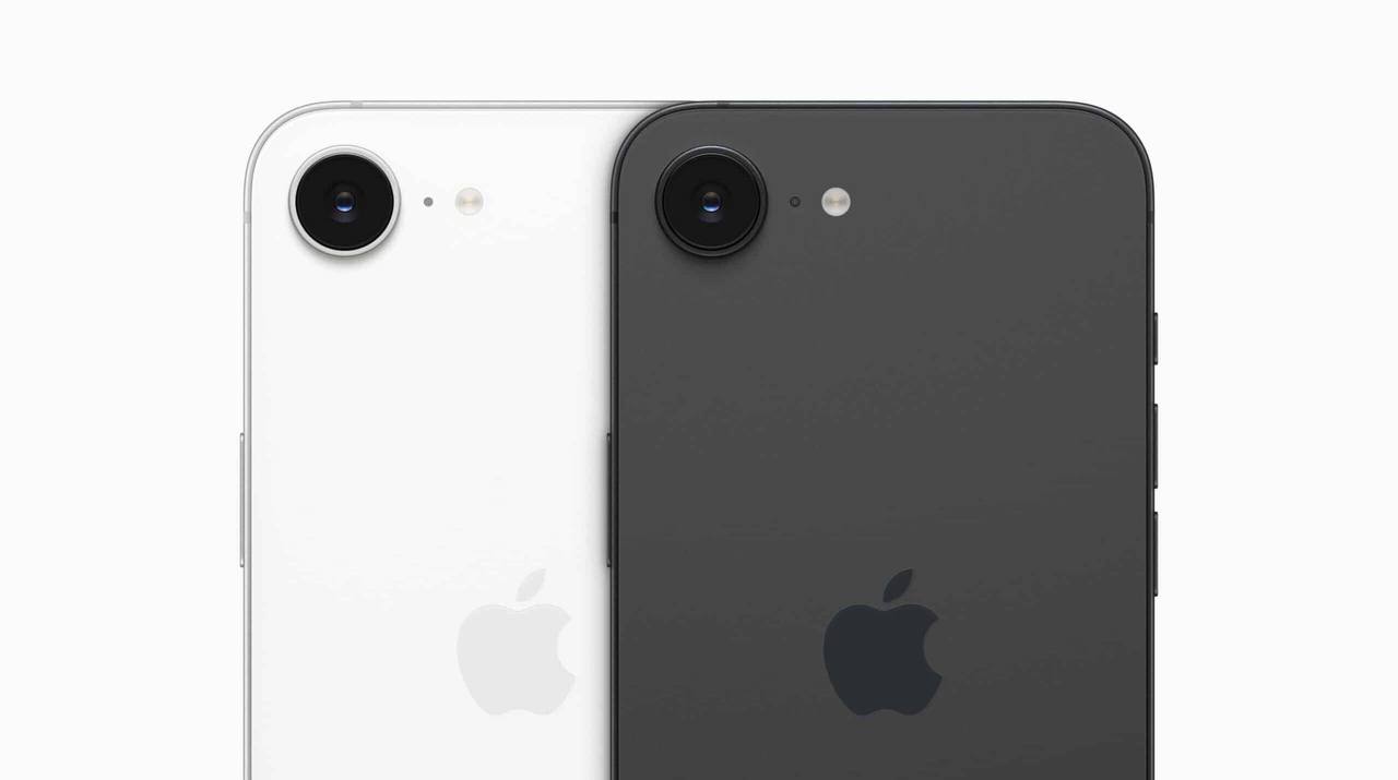 iPhone 17e получит MagSafe По данным The Information новый бюджетный Айфон наконец то получит магниты MagSafe а вместе с ними и быструю беспроводную зарядку Была информация что будет Dynamic Island но она не подтверждается так что новый дизайн не ждем Из нового поставят свежий чип A19 и чип связи C1X из iPhone Air Новинку ждем весной 2026 года за 599