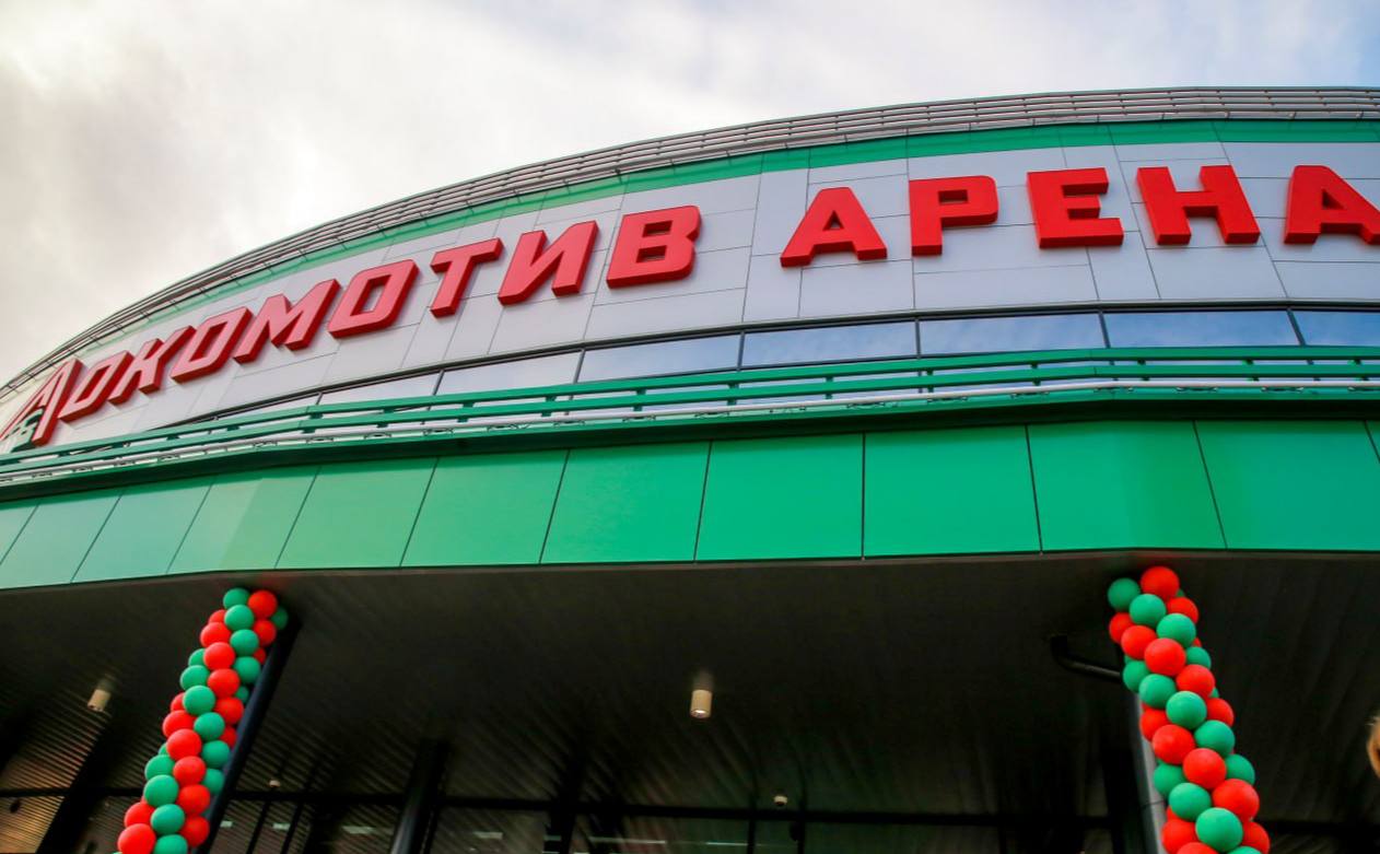 В 2026 году Новосибирск примет Чемпионат мира по спортивной борьбе среди военнослужащих. Такое решение приняли Минобороны России и Международный совет военного спорта. Сегодня на совещании у губернатора Андрея Травникова обсудили подготовку к проведению турнира. Соревнования пройдут в «Локомотив-Арене». Задача города — привести в порядок прилегающую территорию, благоустроить подъезды, обеспечить удобную парковку. Всё должно быть на высоком уровне — к нам приедут команды из десятков стран. Для нас это не только спорт высокого уровня, но и возможность показать Новосибирск на международной арене как гостеприимный, организованный и современный город.