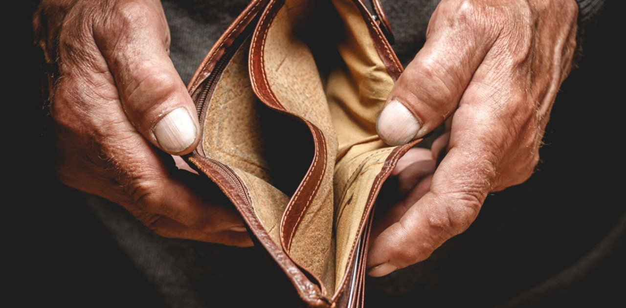 Уровень бедности в Молдове остается одним из самых высоких в регионе По оценкам Всемирного банка уровень бедности в нашей стране 18 1 ВБ предупреждает что территориальное неравенство и социальная уязвимость остаются выраженными а сельские районы по прежнему страдают больше всего согласно докладу Всемирного банка Экономический обзор Молдовы ноябрь 2025 года Подпишись на primulinmd