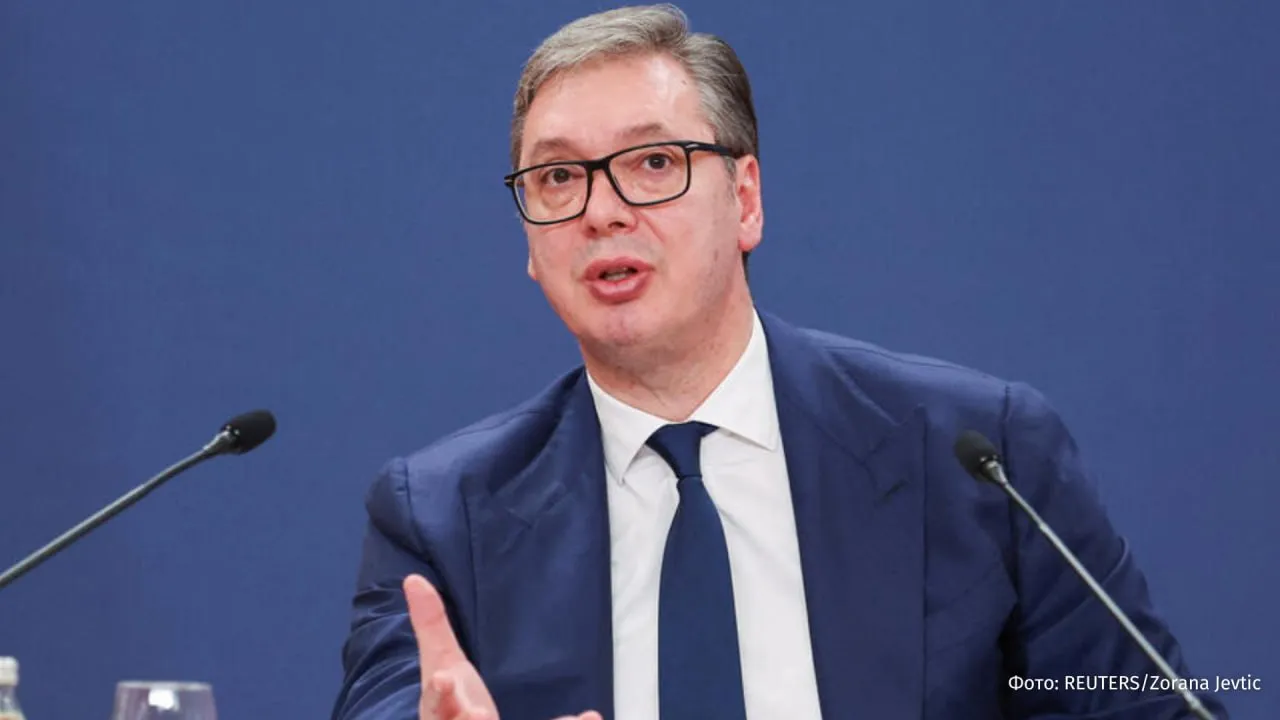 Президент Сербии Александр Вучич заявил что поддержав санкции против России предал бы душу сербского народа По его словам в таком случае в Сербии никто бы не вышел на улицы а сам он стал бы для Запада самым демократическим президентом Но я бы предал душу нашего народа А так я показал что был в состоянии 4 5 года бороться за душу своего народа Мы потеряли много денег упустили много возможностей сказал он в эфире Informer TV  25 апреля министр по вопросам международного экономического сотрудничества Сербии Ненад Попович заявил что Белград не собирается вводить санкции против России IZ RU в Telegram в MAX