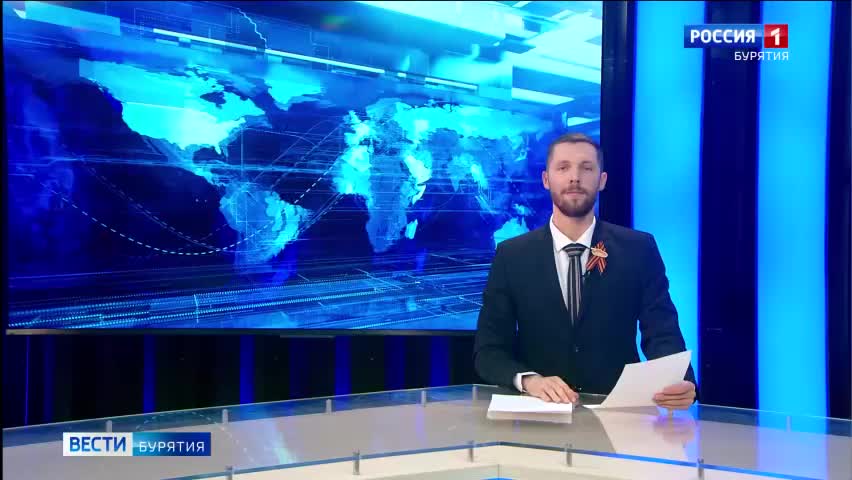 Масштабный танцевальный бал на Дворцовой площади собрал 500 пар