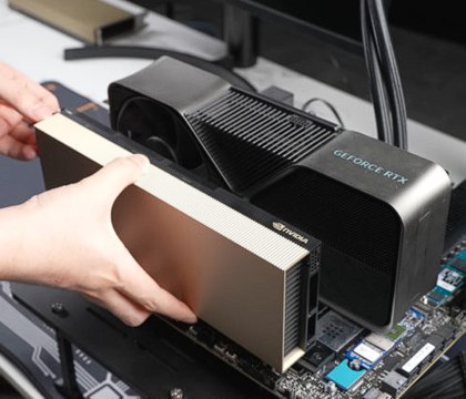 Павел Дуров запустил майнинг криптовалюты TON на видеокартах но геймерам беспокоиться не о чем Предприниматель разочаровал майнинг сообщество раскрыв минимальные требования к оборудованию для добычи монет потребуется графический процессор уровня NVIDIA H100 и выше Павел Дуров официально объявил о запуске вычислительной сети Cocoon Новый проект позволит сдавать майнерам свои вычислительные мощности в аренду для обработки запросов искусственного интеллекта