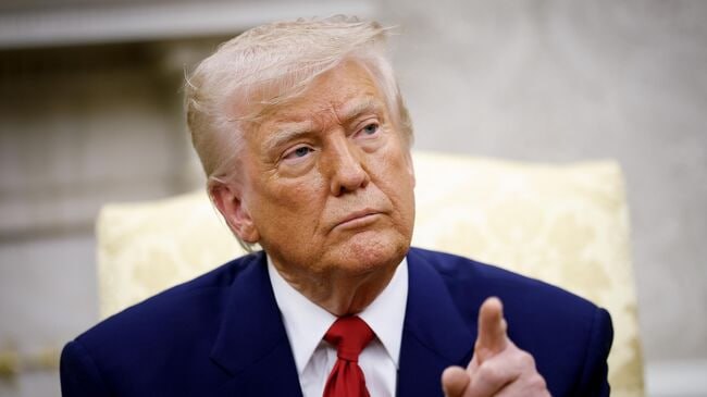 Трамп заявил, что его не беспокоят нападки со стороны Илона Маска «Меня не волнует, что Илон ополчился на меня, но ему следовало сделать это еще несколько месяцев назад», — написал президент США.