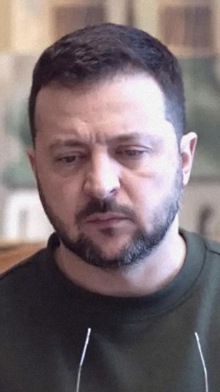 Рейтинг Зеленского продолжает падать