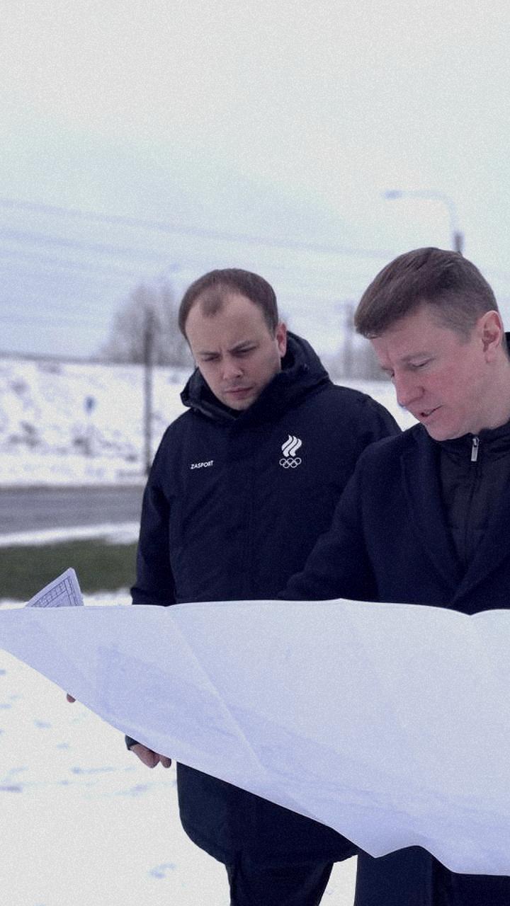 Благоустройство зеленой зоны на углу ш. Революции и ул. Коммуны