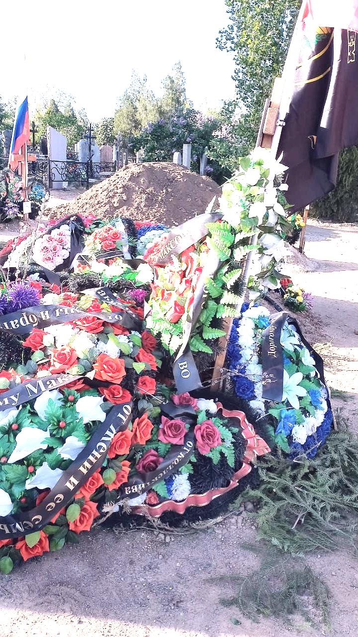 Вандалы устроили погром на Верхнезареченском кладбище в Волгограде