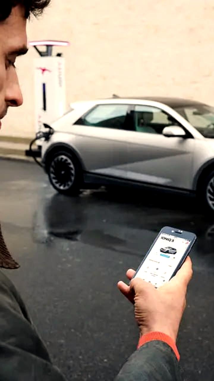 Hyundai внедрит платную подписку на обновление программного обеспечения для своих машин