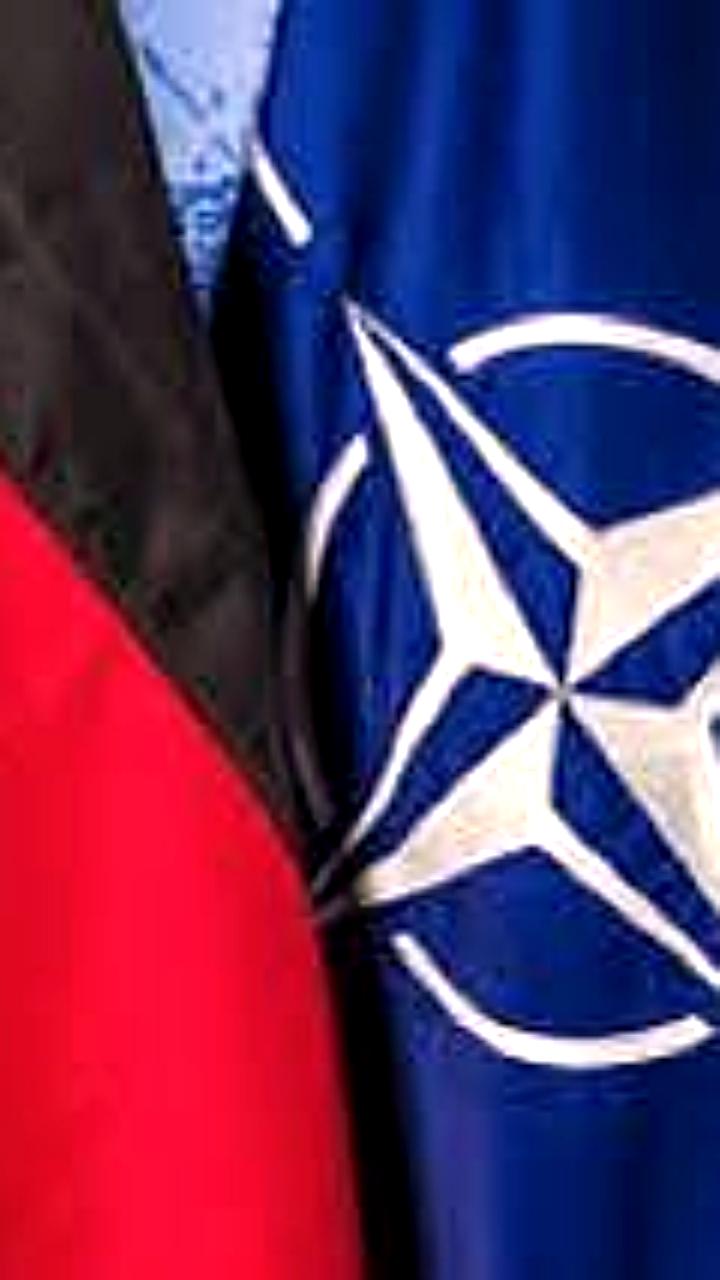 Германия отказалась от участия НАТО в защите неба над Украиной