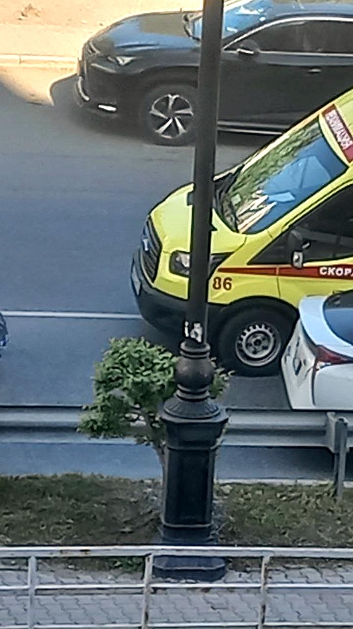 Девочку сбили таксистом напротив Анны Щетининой 15 во Владивостоке