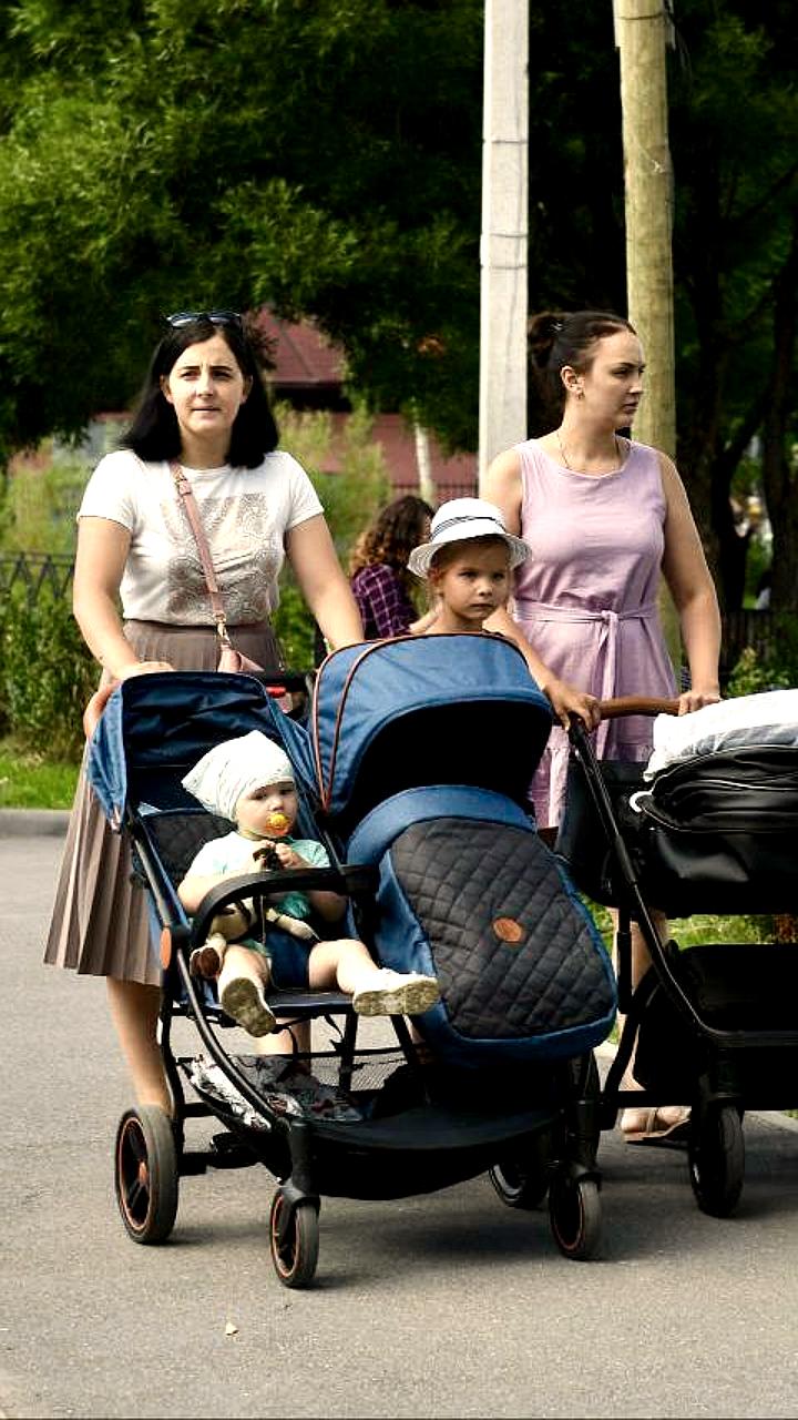 В Ленинградской области ввели региональный материнский капитал