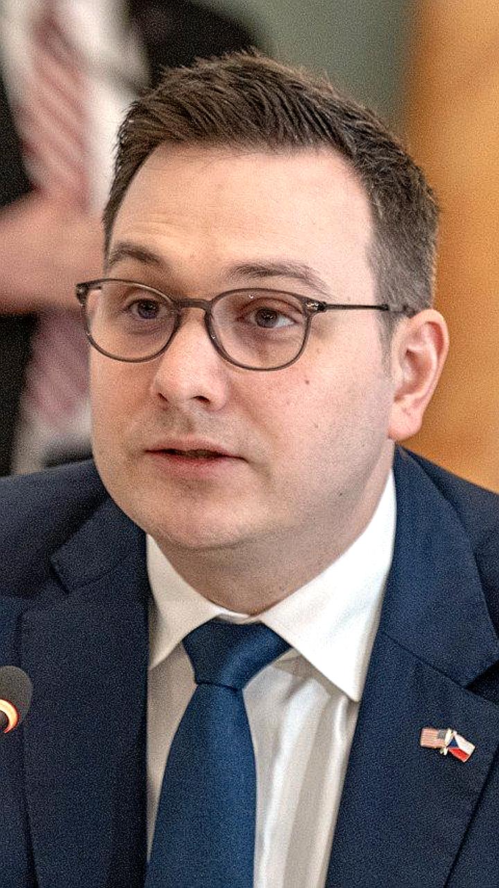 ЕС одобрил использование доходов от замороженных активов ЦБ России для помощи Украине