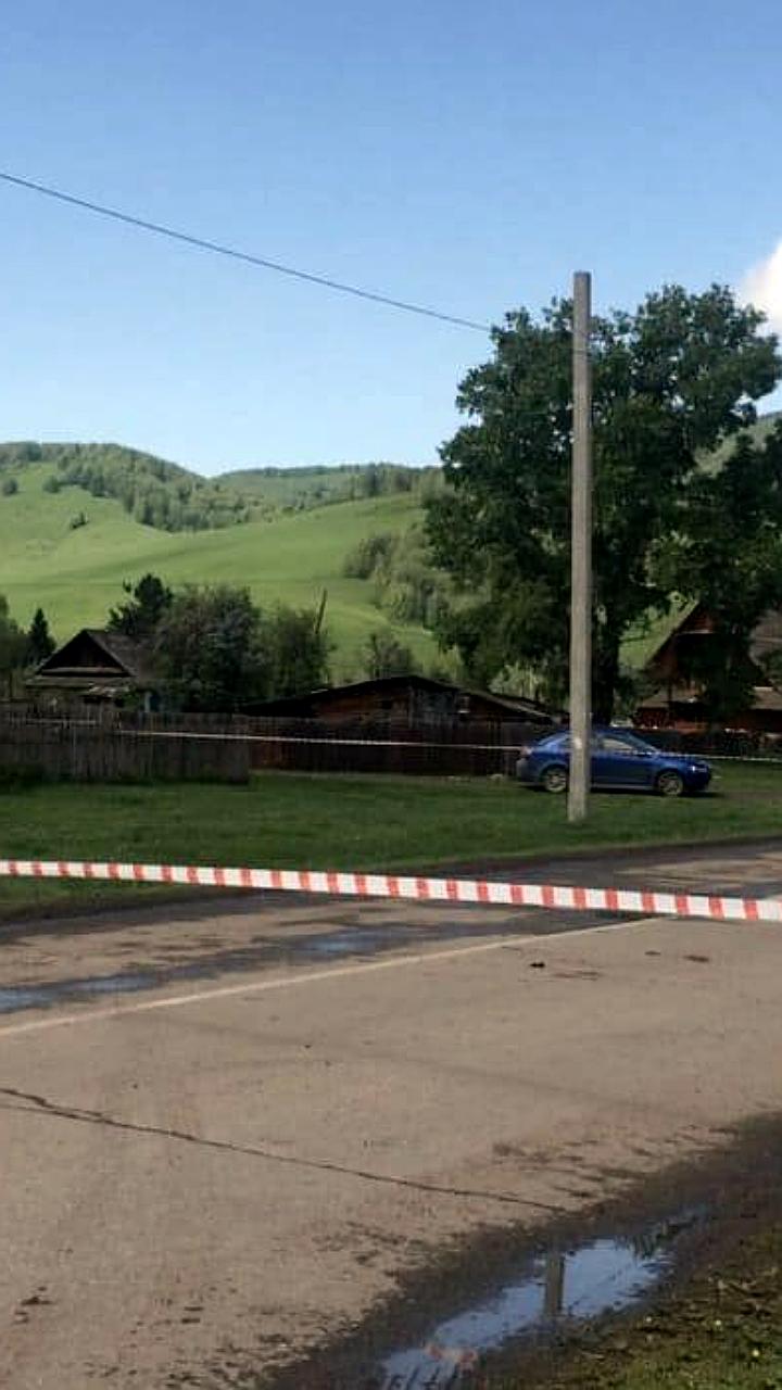 В Солонешном неизвестный сбил 16-летнюю девочку и скрылся с места ДТП