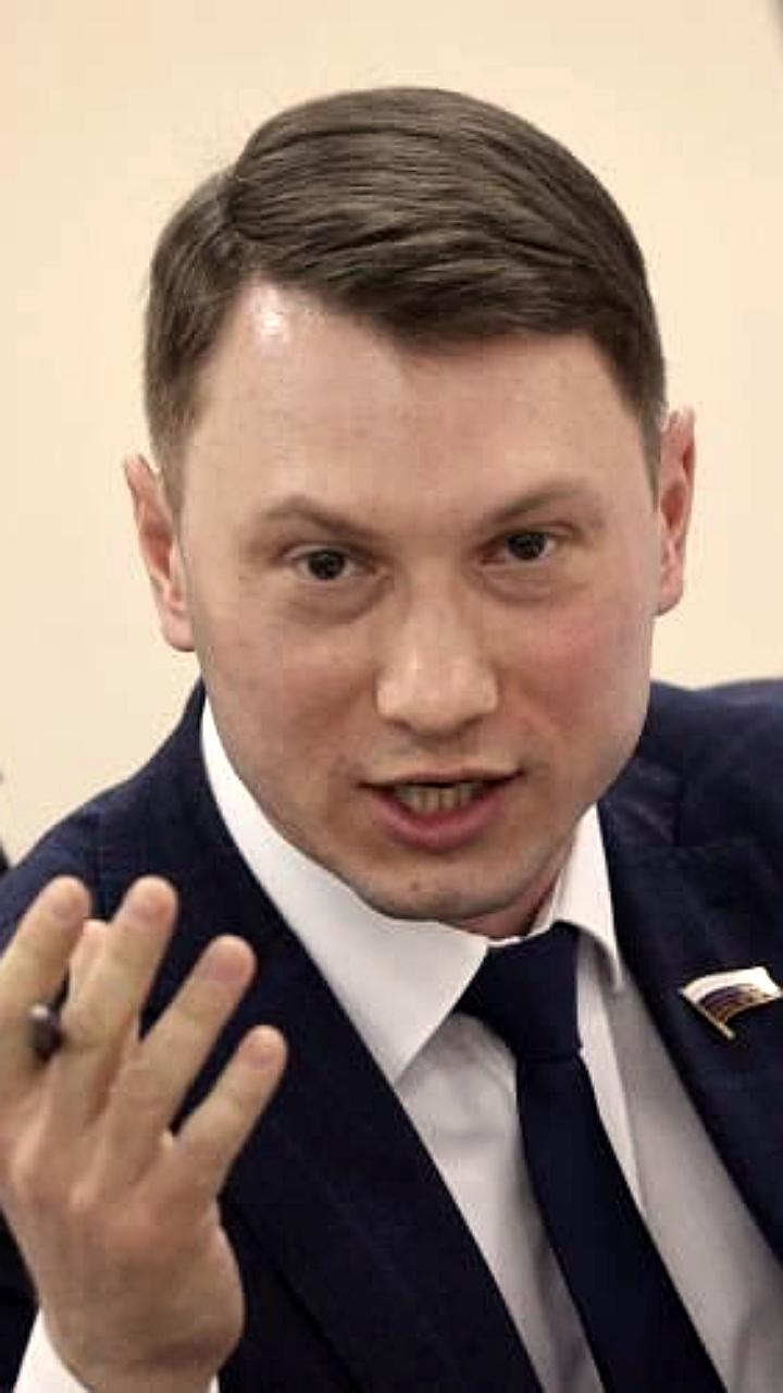 Депутат Госдумы столкнулся с мигрантами из-за парковки