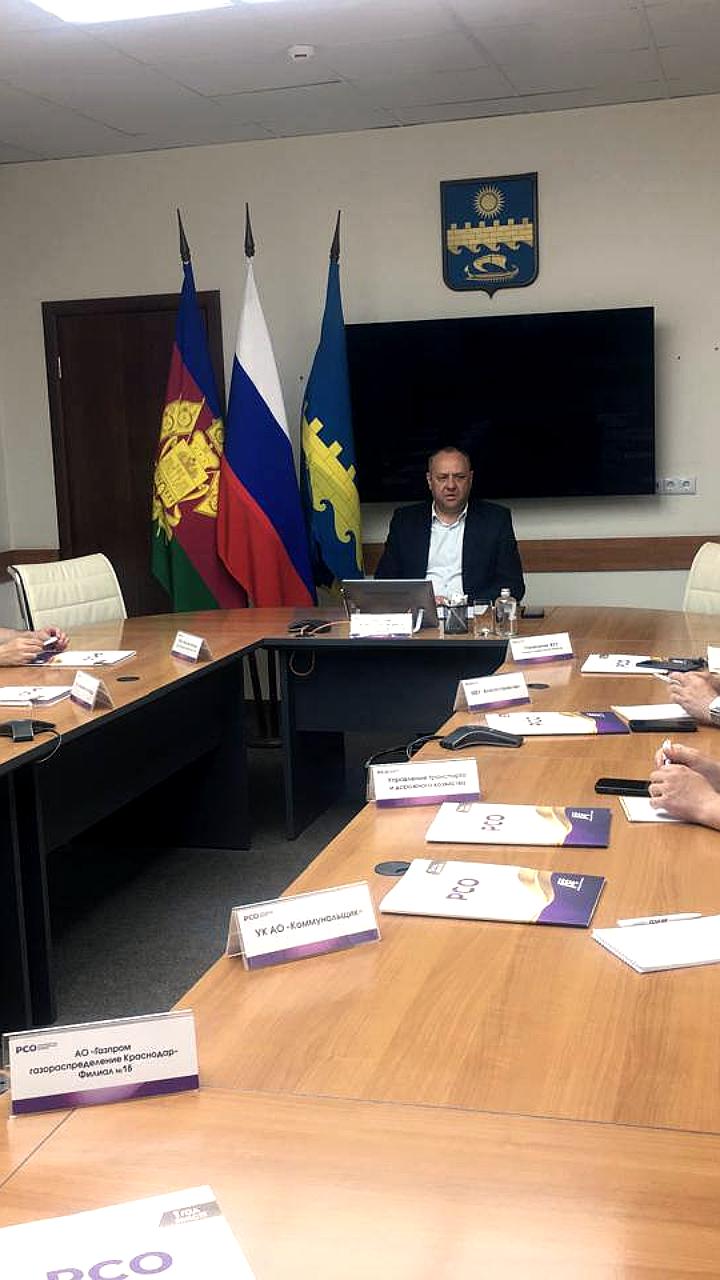Штормовое предупреждение на Черноморском побережье
