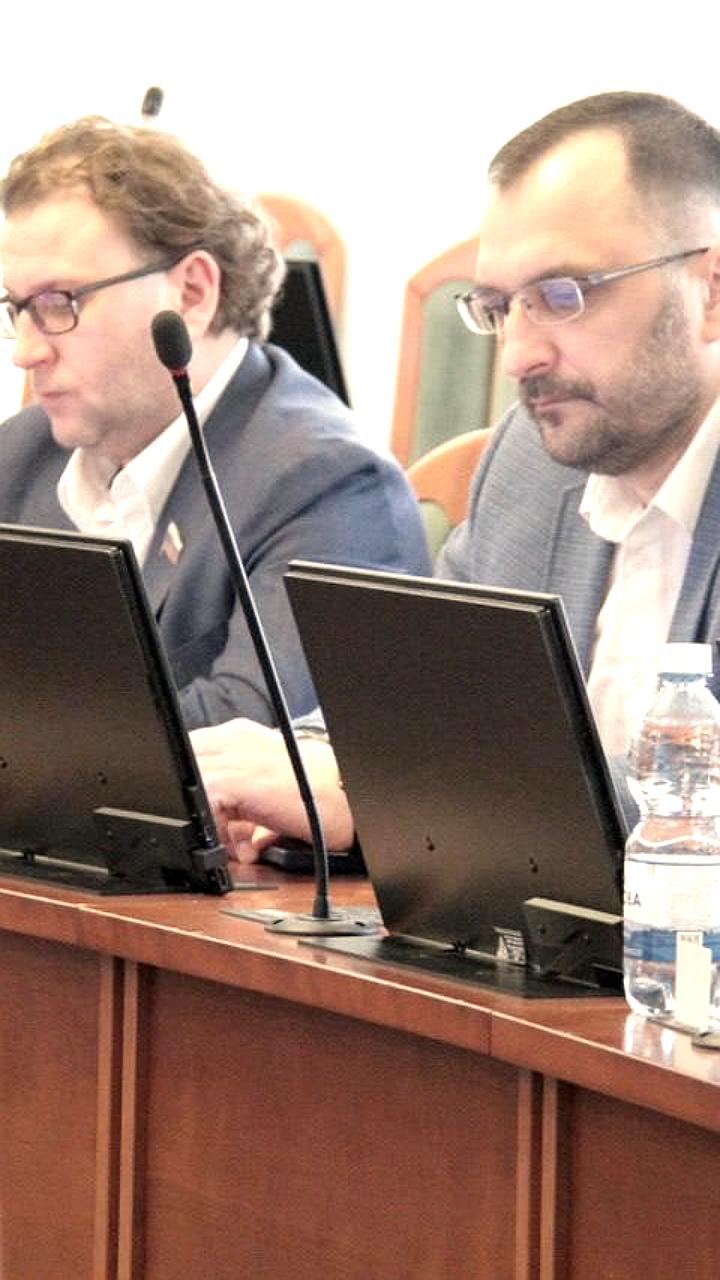 В Ростове и Нижнем Новгороде планируют выделить полосы для общественного транспорта