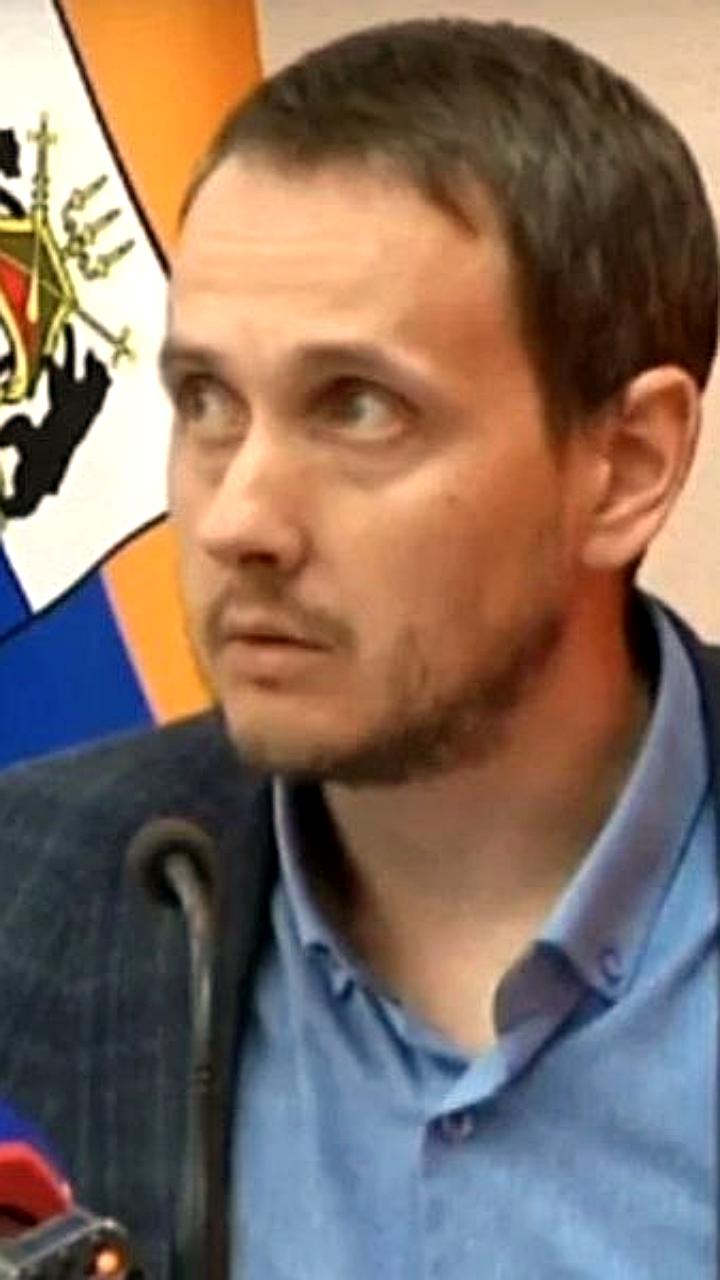 Средние зарплаты в Томске и Череповце