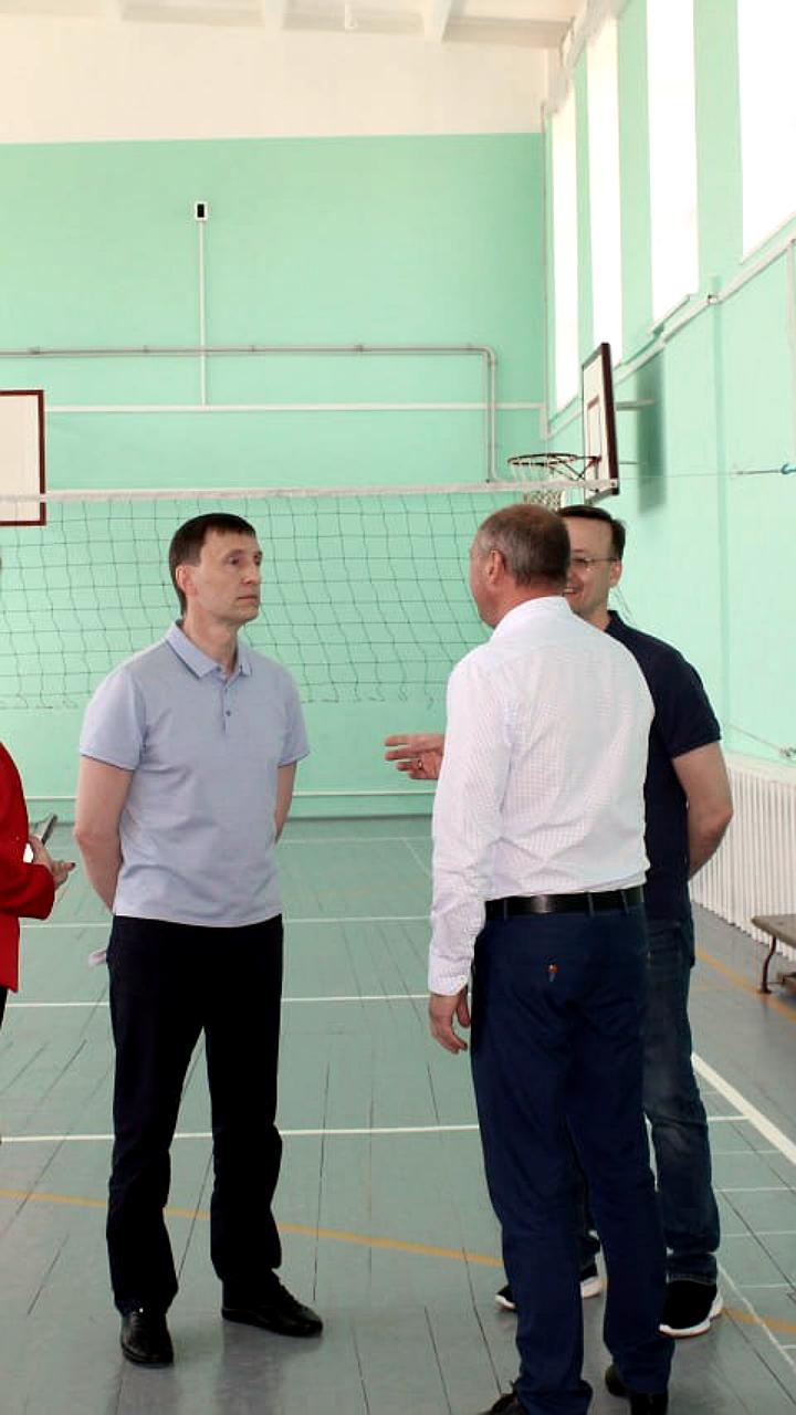Алтайские строители восстановили более 450 объектов в Славяносербском районе