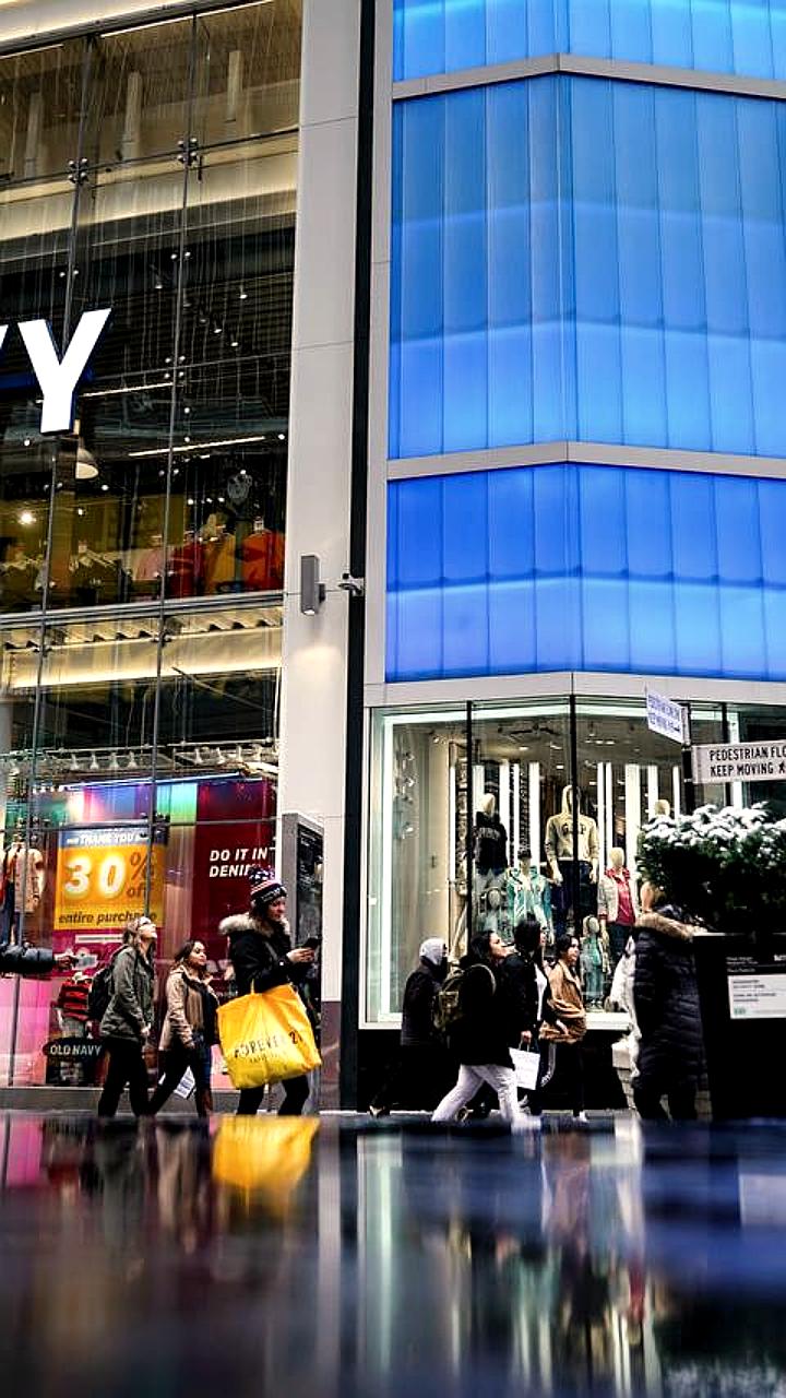 Gap Inc. выходит на плюс: чистая прибыль и выручка растут