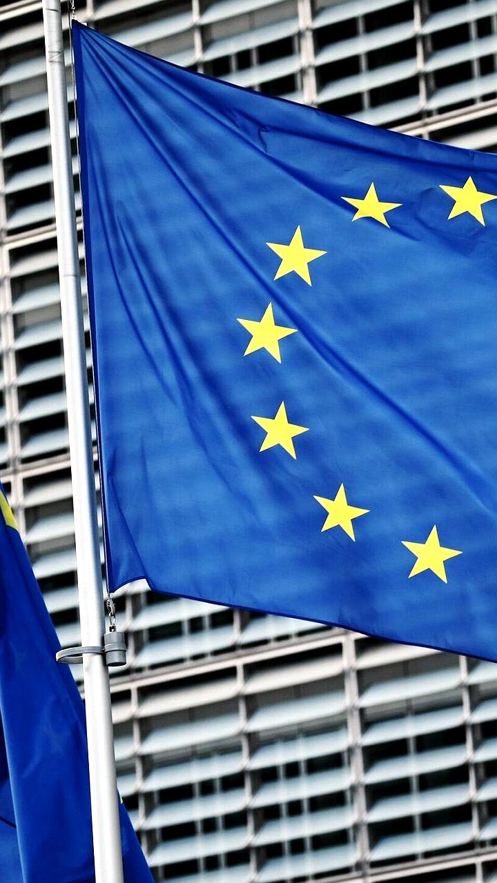 ЕС ввел санкции против физических и юридических лиц Ирана, включая министра обороны, за помощь России