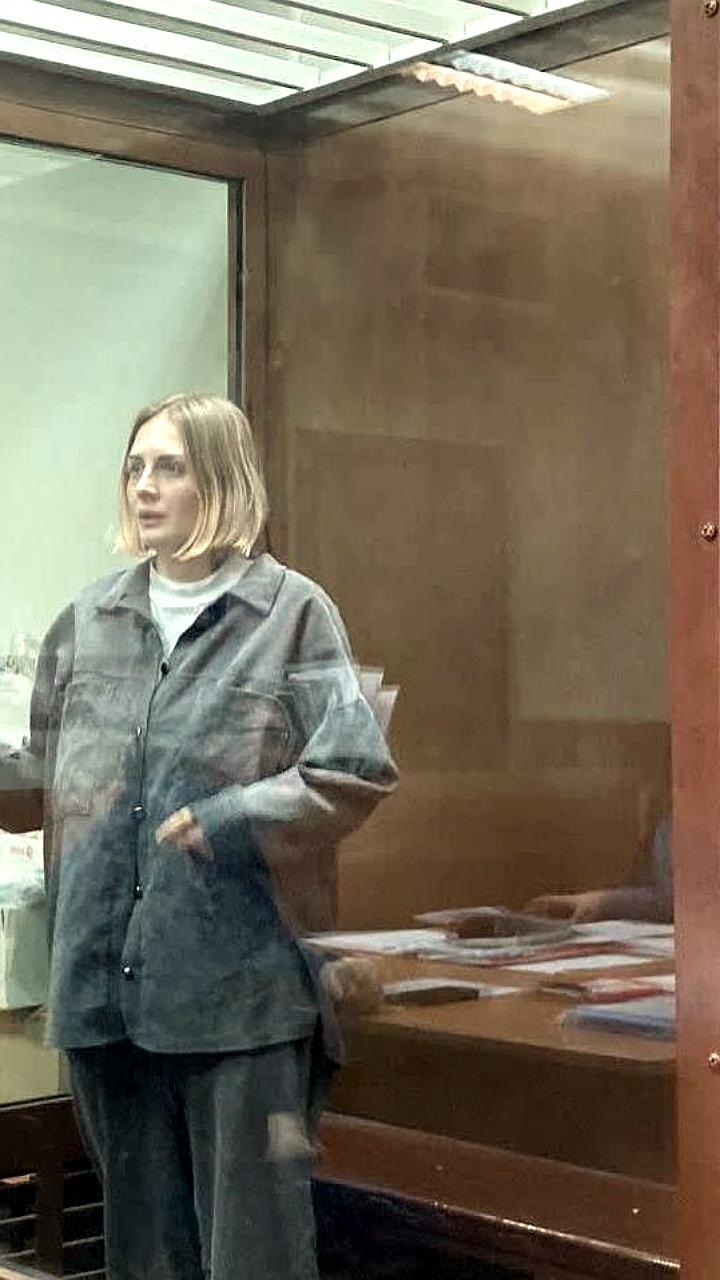 Стримершу YokoBovich обвинили в фейках о Буче: запросили 6 лет колонии и запрет на стримы