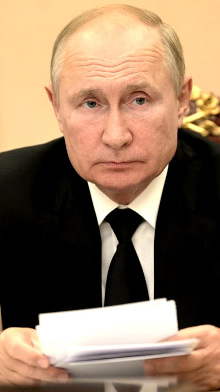 Путин проведет видеосовещание по развитию автотуризма в России