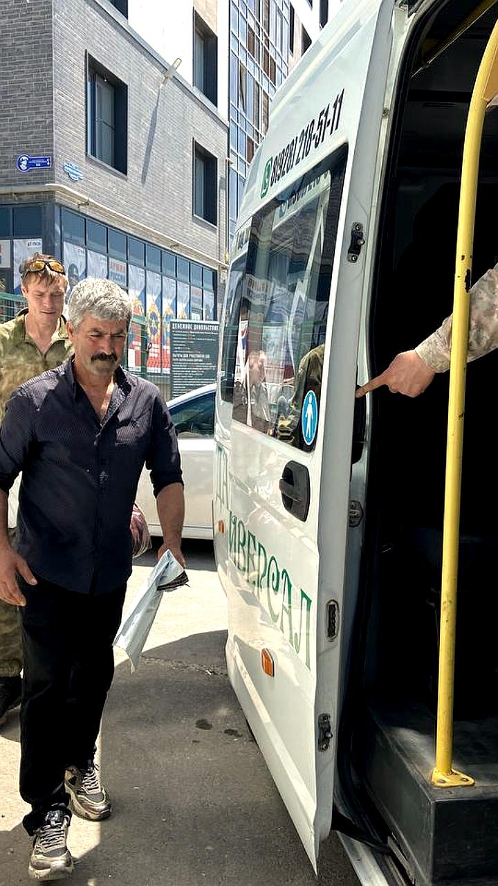 Новые контрактники отправились на службу в Центральный и Южный военные округа