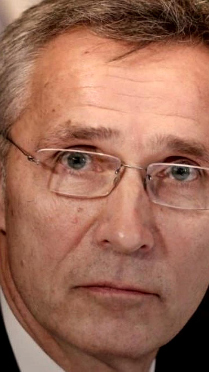 НАТО отказывается от военной помощи Украине