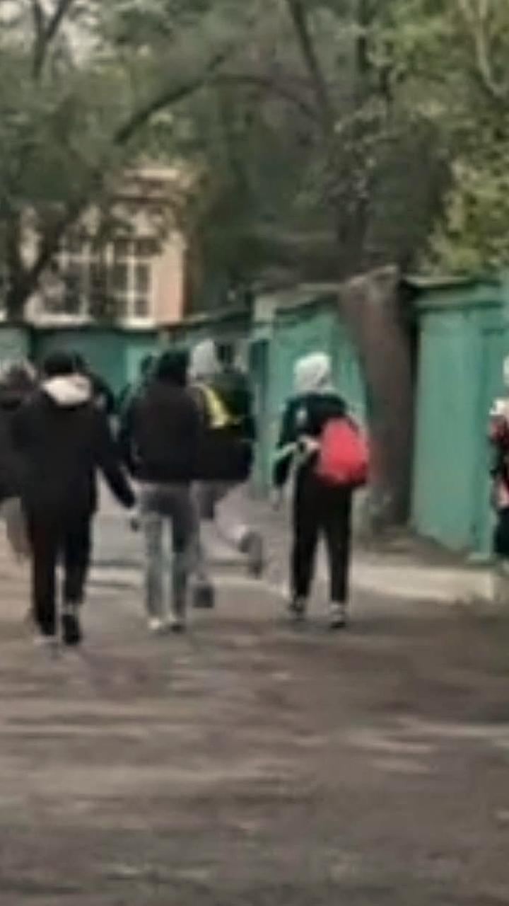 Группа подростков избила мальчика во Владивостоке