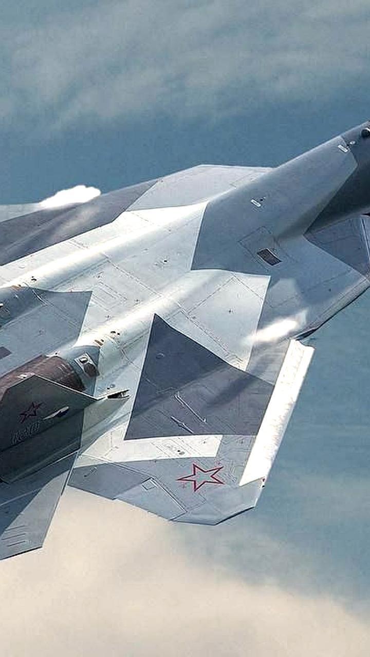 Украинские военные заявили об успешной атаке на российский истребитель Су-57 в Ахтубинске