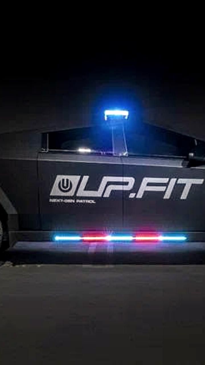 UP.FIT модернизировала Cybertruck для полиции