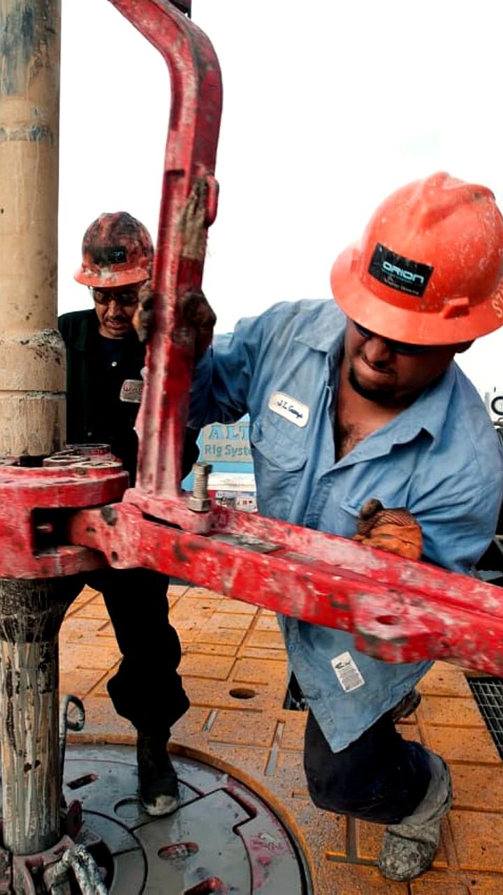 Сокращение числа нефтегазовых буровых в мире и США